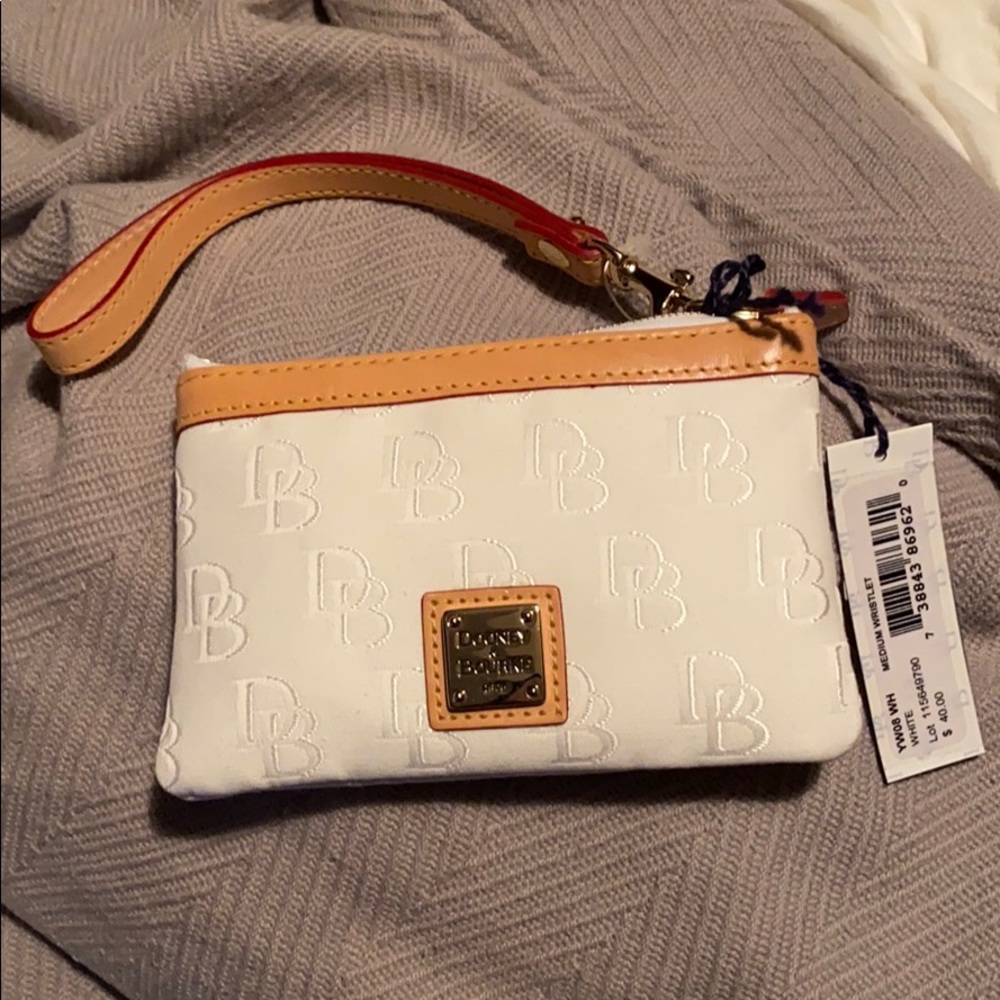 Wristlet